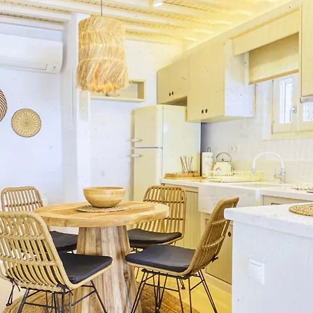 Mykonos Town House *