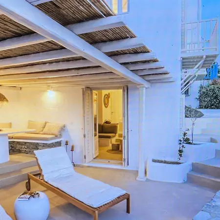 Mykonos Town House Villa *